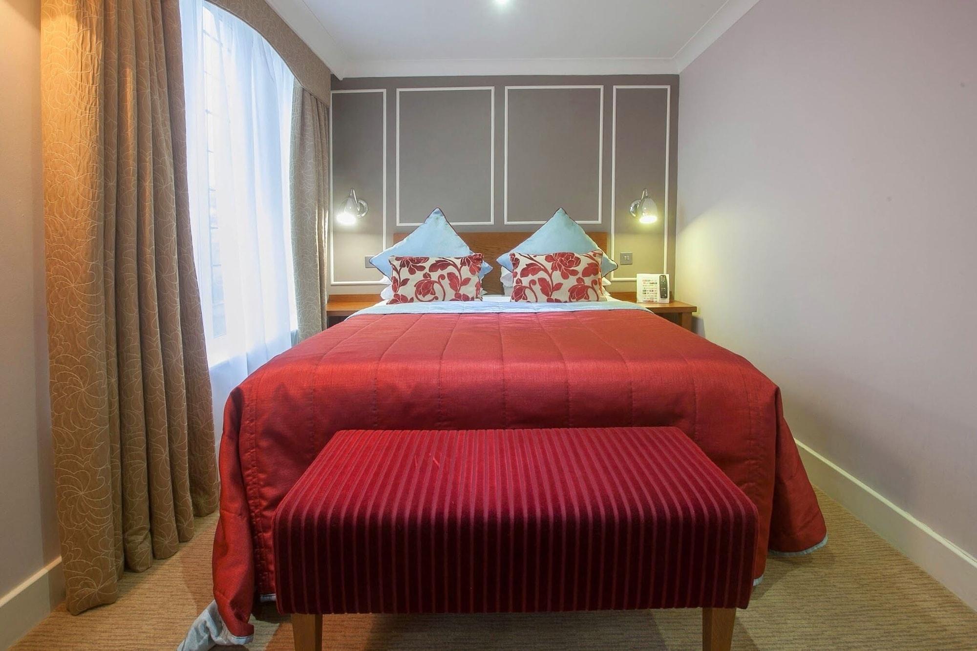 London Regent Hotel, Bw Signature Collection Hotel Chigwell