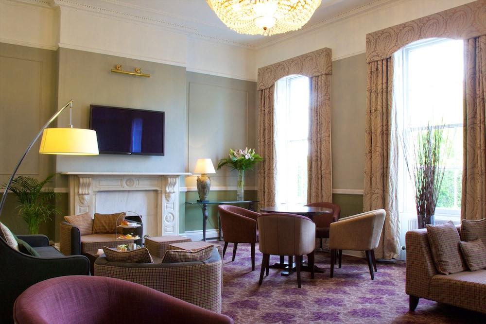 London Regent Hotel, Bw Signature Collection Chigwell